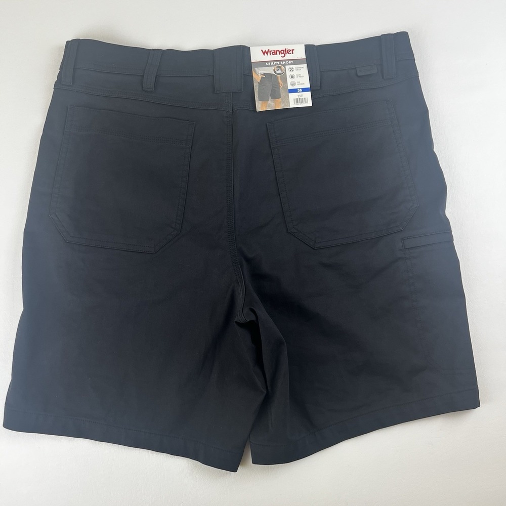 NEW Men's Wrangler Black Performance Stretch Utility Shorts Size 36